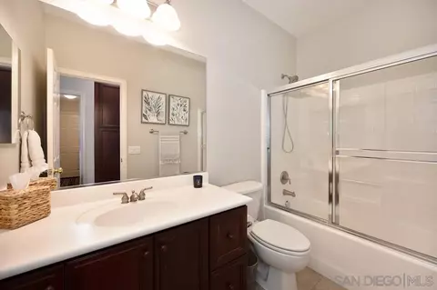 42271 Harwick Ln, Temecula, CA 92592 photo 9