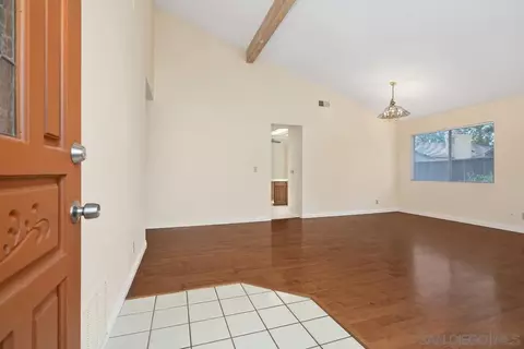 2253 Bent Tree Pl, Escondido, CA 92026 photo 3