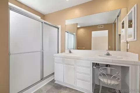 2253 Bent Tree Pl, Escondido, CA 92026 photo 12