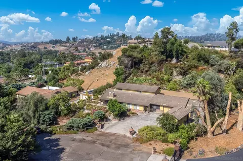 View/Area - 1440 Hidden Mesa Ct, El Cajon, CA 92019 photo 2 of 4