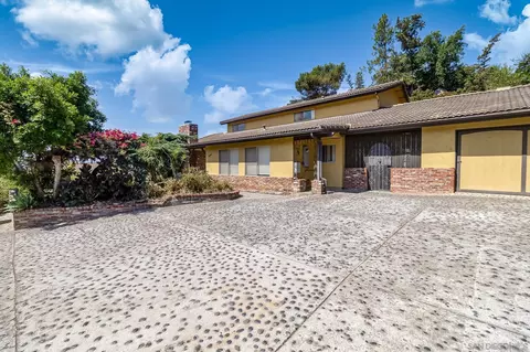 Exterior - 1440 Hidden Mesa Ct, El Cajon, CA 92019 photo 5 of 24