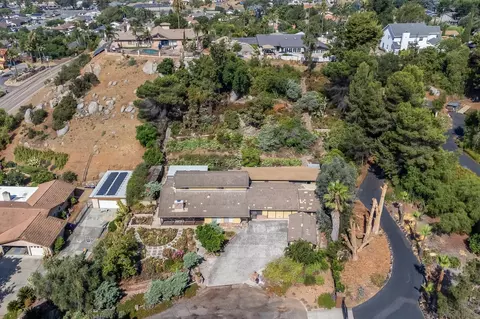 View/Area - 1440 Hidden Mesa Ct, El Cajon, CA 92019 photo 3 of 4