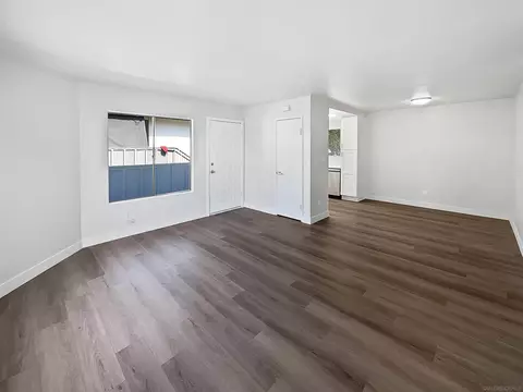 Living - 3427 Del Este Way, Oceanside, CA 92056 photo 4 of 5