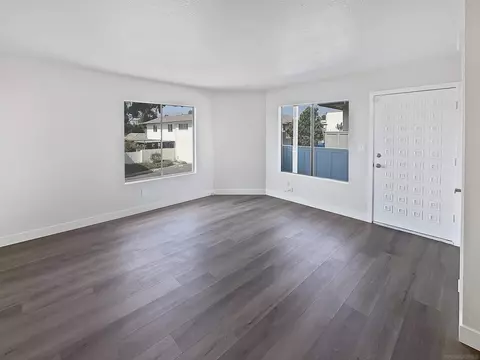 Living - 3427 Del Este Way, Oceanside, CA 92056 photo 2 of 5