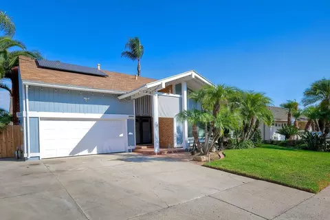 10345 Molino Rd, Santee, CA 92071