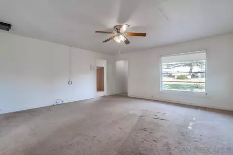 8861 Kenwood Dr, Spring Valley, CA 91977 photo 7