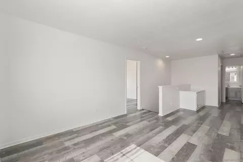 Entry Way - 4819 Ventana Way, Oceanside, CA 92057 photo 2 of 3