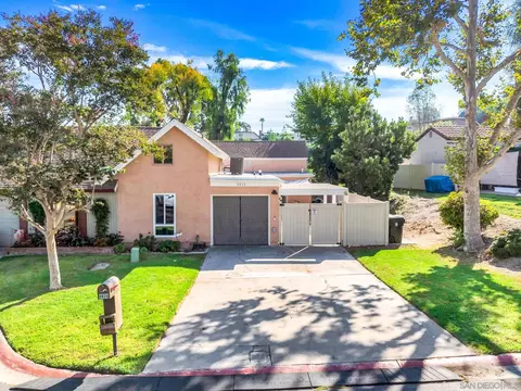 9925 Rockgate Way, Spring Valley, CA 91977 photo 2
