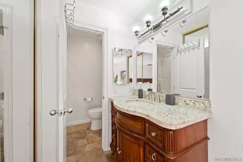 9925 Rockgate Way, Spring Valley, CA 91977 photo 15