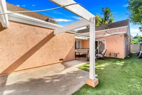 9925 Rockgate Way, Spring Valley, CA 91977 photo 24