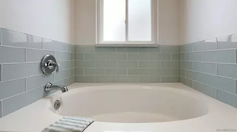 Bath - 3805 Carnegie Dr, Oceanside, CA 92056 photo 5 of 5