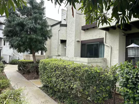 2276 Caminito Pescado #40, San Diego, CA 92107