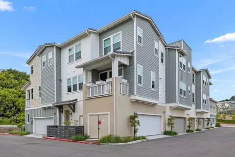 1107 Makena, Oceanside, CA 92054 photo 3