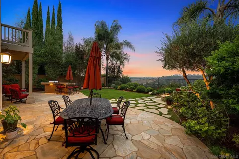 2822 Rancho Pancho, Carlsbad, CA 92009