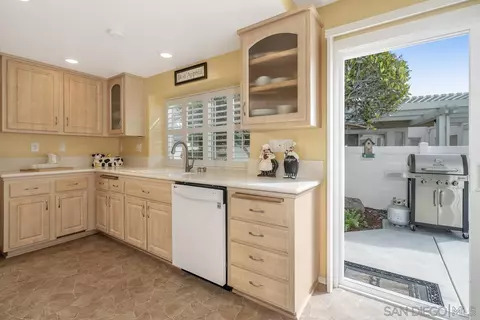 Kitchen - 4078 Arcadia Way, Oceanside, CA 92056 photo 2 of 3