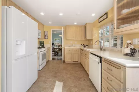 Kitchen - 4078 Arcadia Way, Oceanside, CA 92056 photo 3 of 3