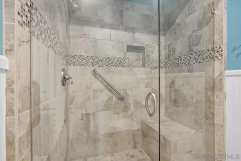 Bath - 4078 Arcadia Way, Oceanside, CA 92056 photo 3 of 5
