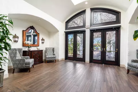 Entry Way - 4078 Arcadia Way, Oceanside, CA 92056 photo 5 of 6