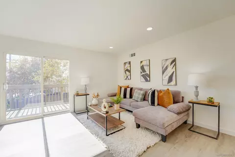 Living - 9910 N Magnolia Ave, Santee, CA 92071 photo 5 of 6