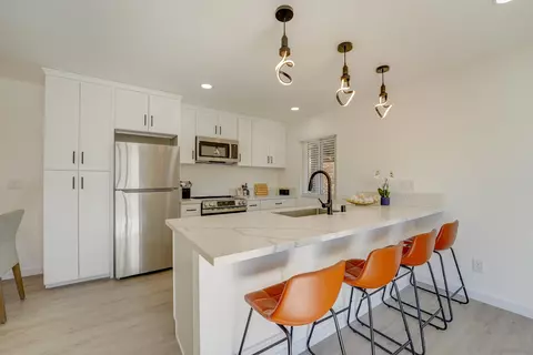 Kitchen - 9910 N Magnolia Ave, Santee, CA 92071 photo 3 of 8