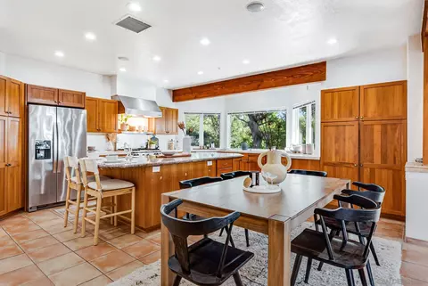 Dining - 1420 Paint Mountain Rd, Escondido, CA 92029 photo 2 of 7