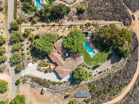 View/Area - 1420 Paint Mountain Rd, Escondido, CA 92029 photo 2 of 2