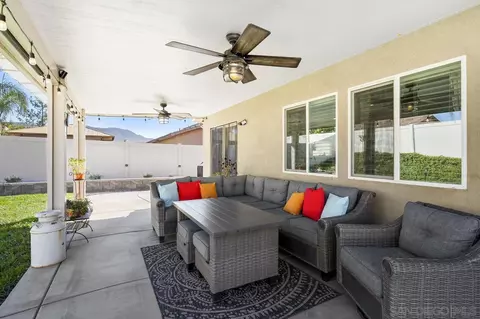 33382 Hitching Post Dr, Winchester, CA 92596 photo 16