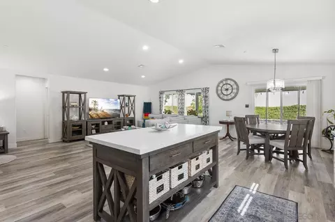 33382 Hitching Post Dr, Winchester, CA 92596 photo 9