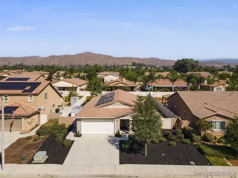 33382 Hitching Post Dr, Winchester, CA 92596 photo 39