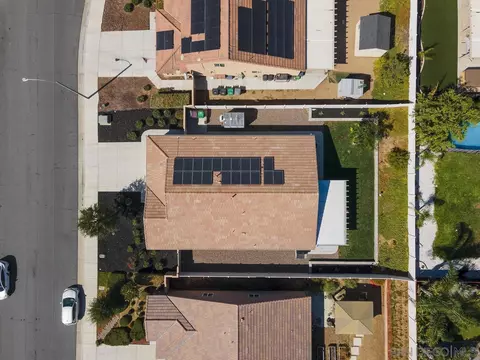 33382 Hitching Post Dr, Winchester, CA 92596