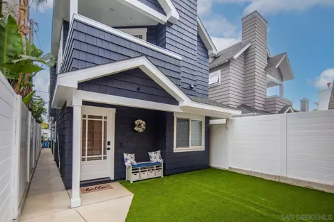 Exterior - 815 G Ave, Coronado, CA 92118 photo 2 of 9