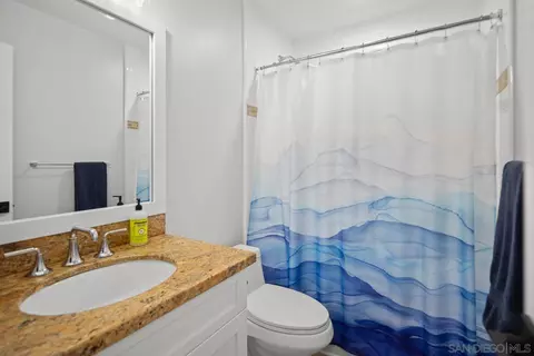 Bath - 815 G Ave, Coronado, CA 92118 photo 4 of 4