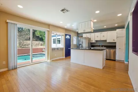 6190 Stanley Dr, La Mesa, CA 91942