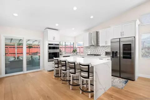 Kitchen - 4890 Lake Park Pl, Fallbrook, CA 92028 photo 1 of 4
