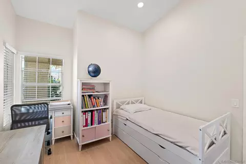 Bedroom - 4890 Lake Park Pl, Fallbrook, CA 92028 photo 3 of 3