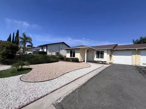 4554 Royal Oak Dr, Oceanside, CA 92056