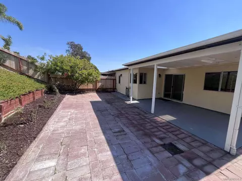 Exterior - 4554 Royal Oak Dr, Oceanside, CA 92056 photo 4 of 4