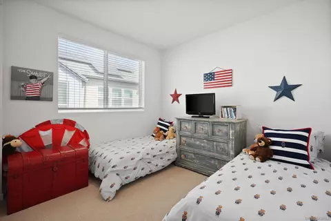 Bedroom - 32759 Brunello Way, Temecula, CA 92591 photo 2 of 3