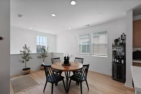 Dining - 32759 Brunello Way, Temecula, CA 92591 photo 1 of 2