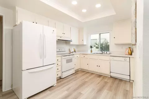 Kitchen - 3520 N Sundown Ln, Oceanside, CA 92056 photo 1 of 3