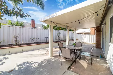 Exterior - 3520 N Sundown Ln, Oceanside, CA 92056 photo 6 of 11