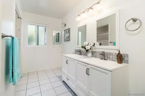 Bath - 3520 N Sundown Ln, Oceanside, CA 92056 photo 2 of 3