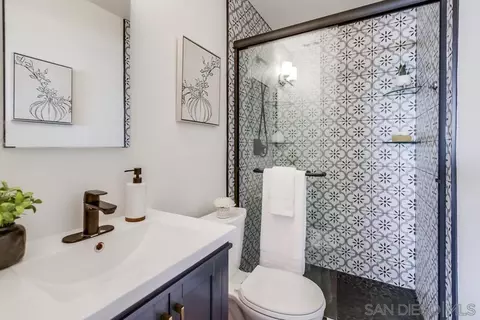 Bath - 10035 Medina Dr, Santee, CA 92071 photo 1 of 2