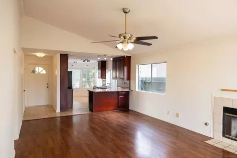 Living - 5384 Gooseberry Way, Oceanside, CA 92057 photo 2 of 3