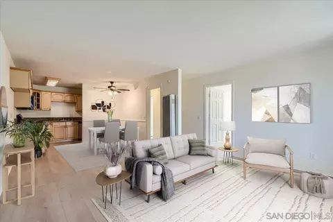 868 E Alvarado # 13, Fallbrook, CA 92028