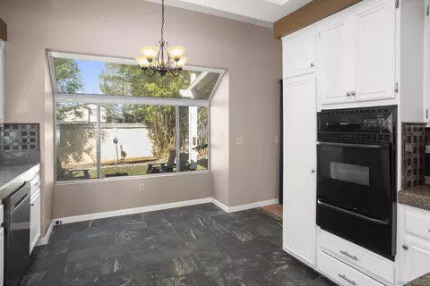 27534 Jon Christian Pl, Temecula, CA 92591 photo 12