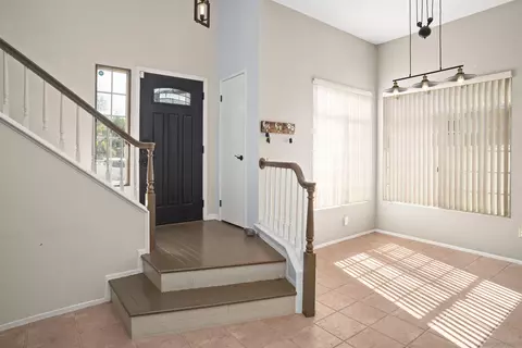 27534 Jon Christian Pl, Temecula, CA 92591 photo 4