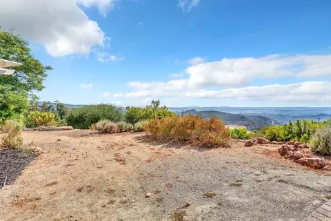 Exterior - 14868 High Valley Rd, Poway, CA 92064 photo 7 of 16