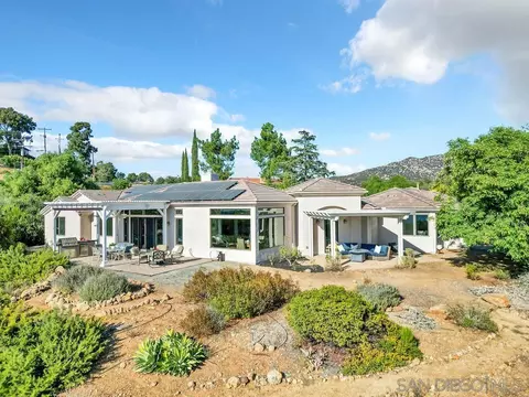 Exterior - 14868 High Valley Rd, Poway, CA 92064 photo 4 of 16