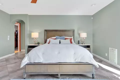 Bedroom - 14868 High Valley Rd, Poway, CA 92064 photo 4 of 6